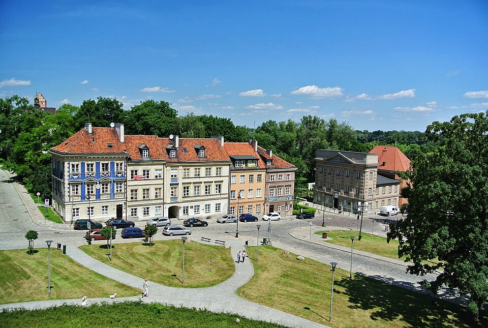 Poland — custom e-commerce platforms for local businesses