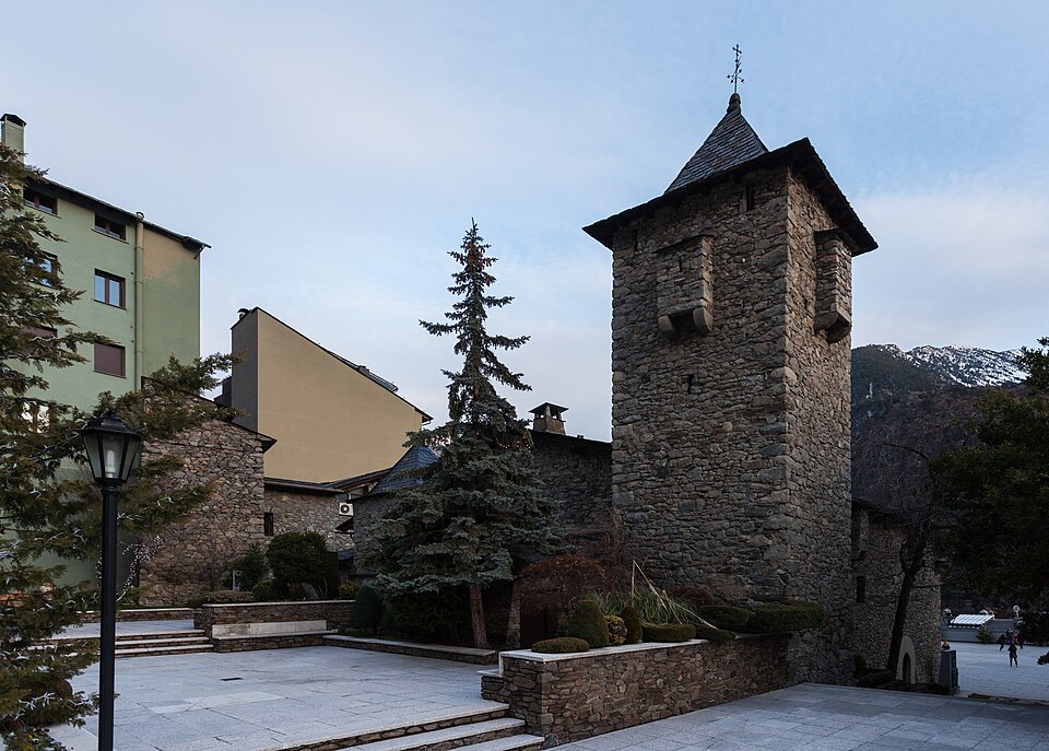 Andorra la Vella — local market for mobile commerce apps