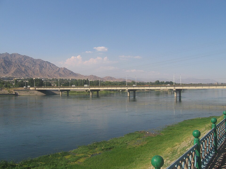 Khujand — international and multi-region stores for local businesses