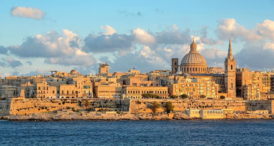 Valletta — local market for online stores