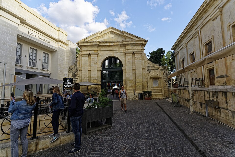 Valletta — international and multi-region stores for local businesses
