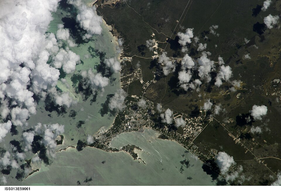 The Bahamas — B2B and wholesale portals for local businesses