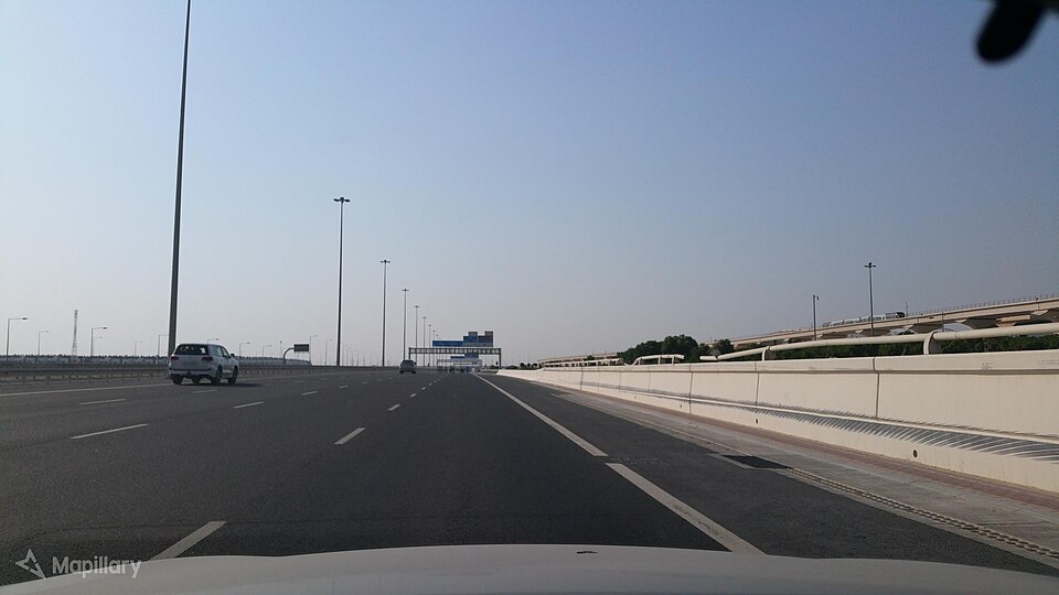 Dukhan — online stores for local businesses