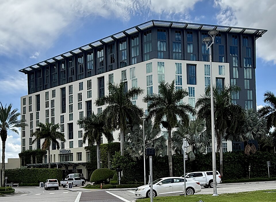 West Palm Beach — service booking platforms for local businesses