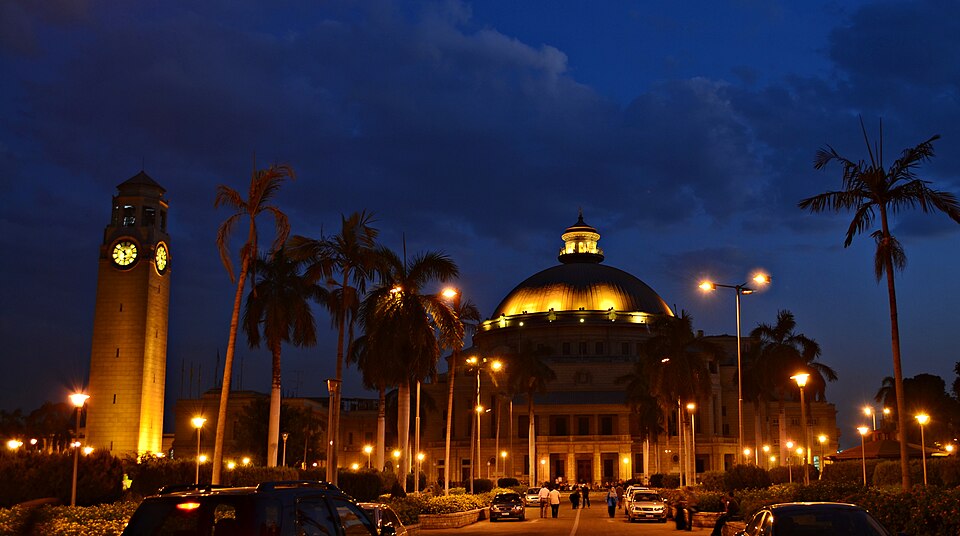 Cairo — local market for mobile commerce apps