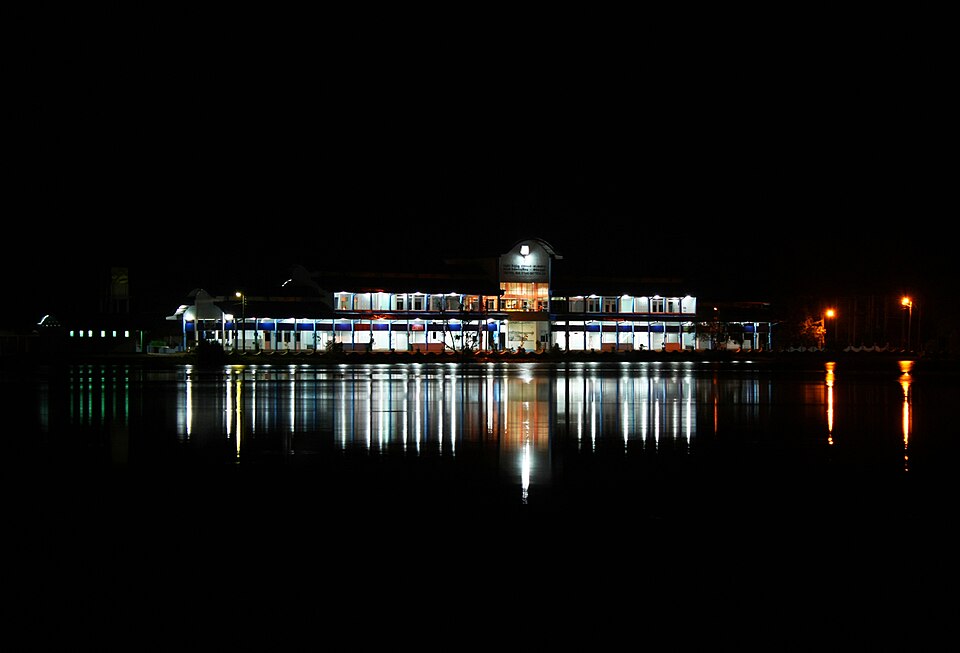 Batticaloa — manufacturer and distributor portals for local businesses