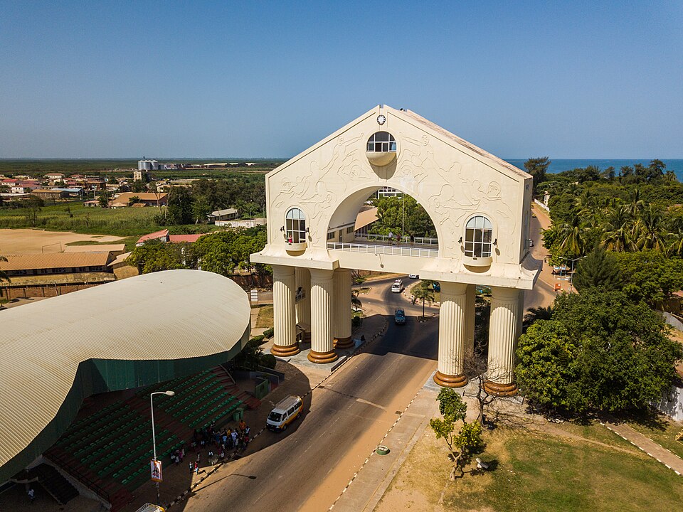 Banjul — local market for online stores