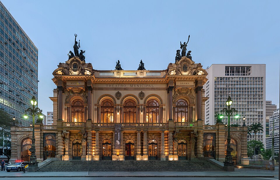São Paulo — local market for multi-vendor marketplaces