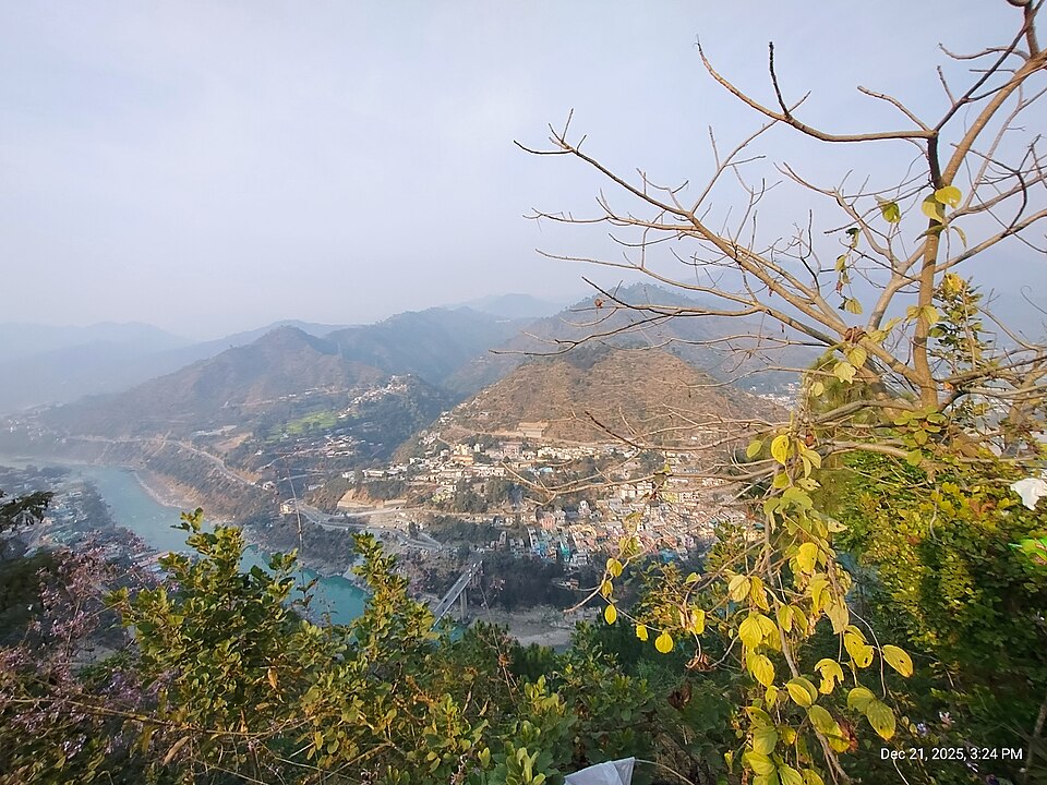 Srinagar (Garhwal) — local market for multi-vendor marketplaces