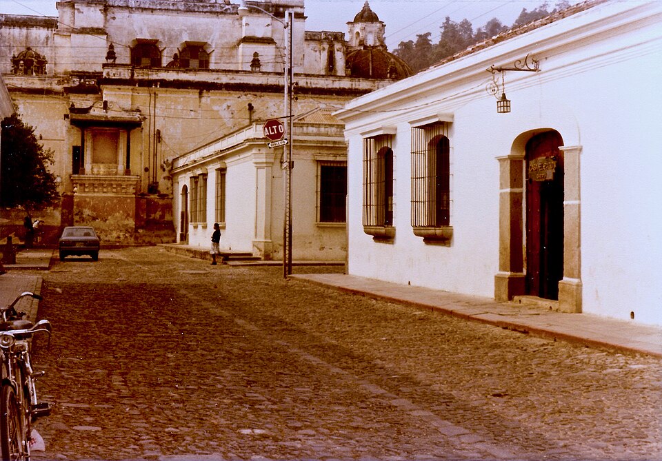 Antigua Guatemala — online stores for local businesses