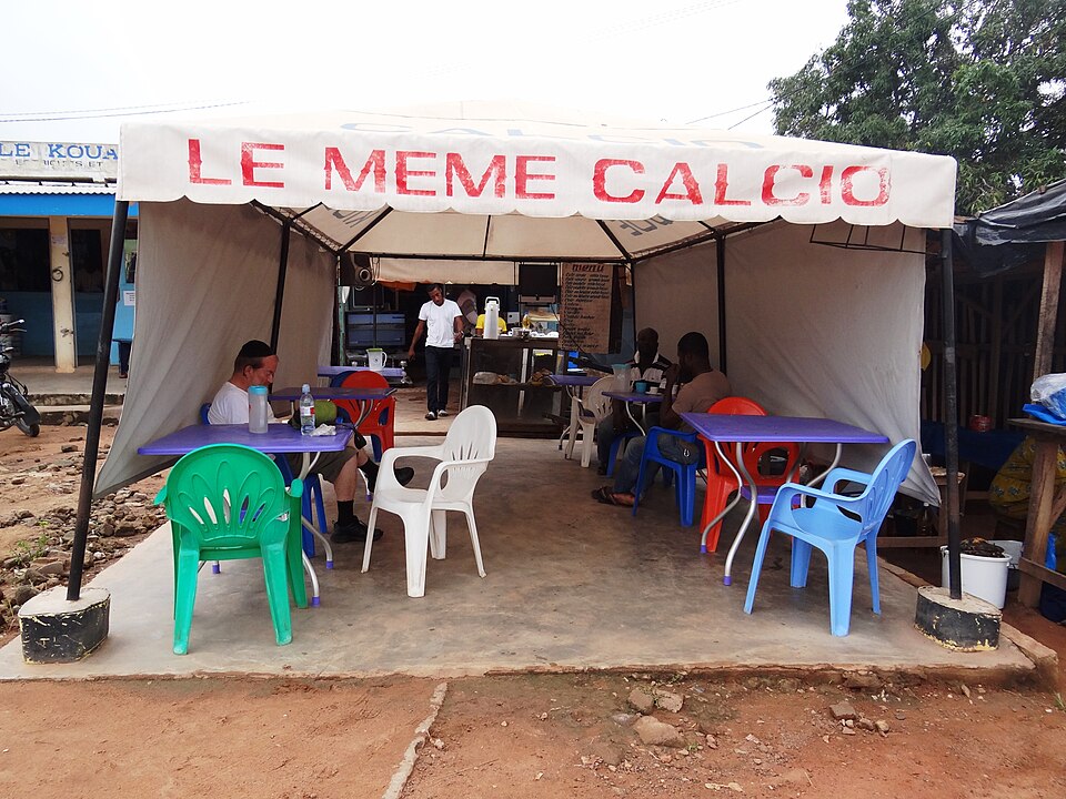 Yamoussoukro — local market for manufacturer and distributor portals