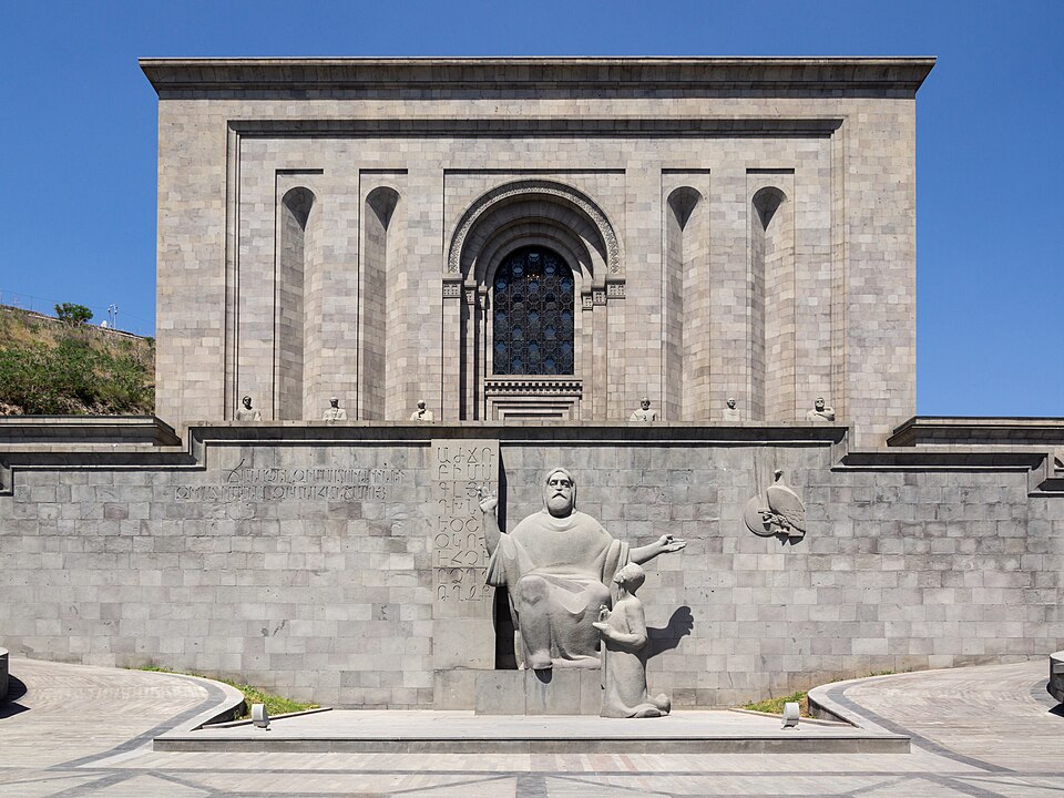 Yerevan — multi-vendor marketplaces for local businesses