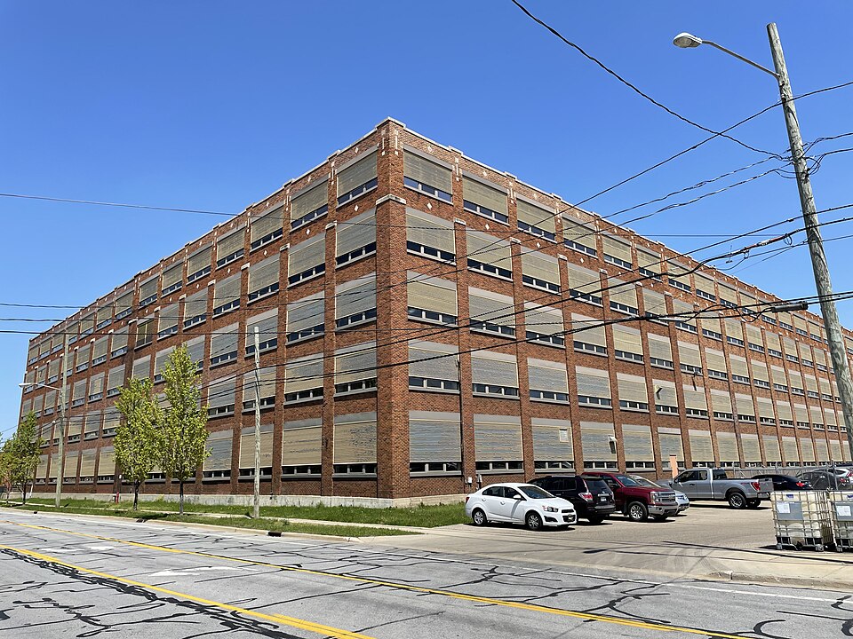 Grand Rapids — international and multi-region stores for local businesses