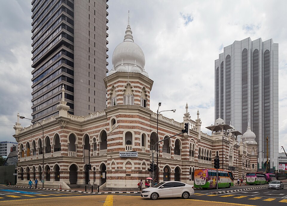 Kuala Lumpur — local market for mobile commerce apps