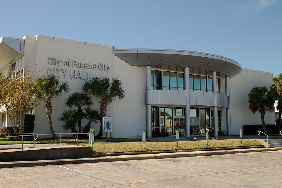 Panama City — local market for B2B and wholesale portals