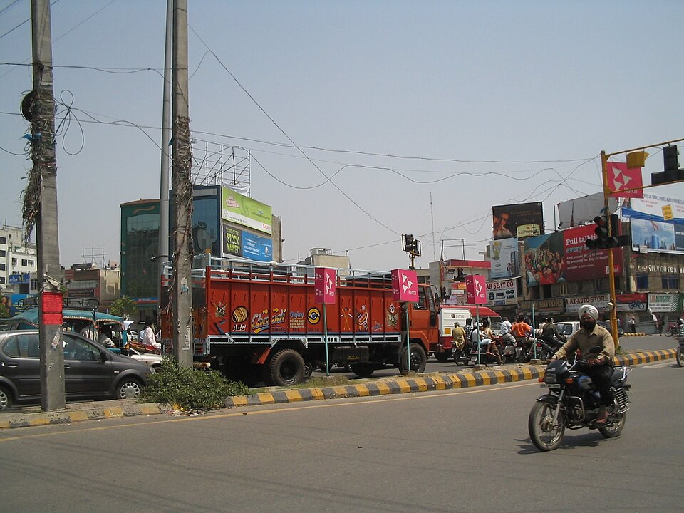 Jalandhar — local market for custom e-commerce platforms