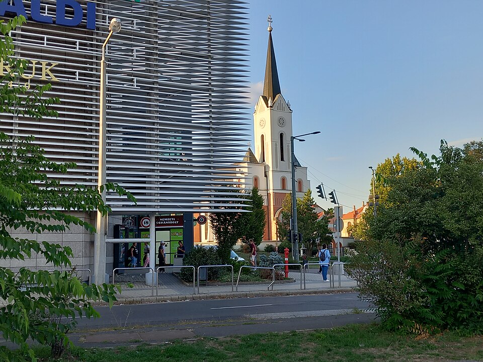 Miskolc — multi-vendor marketplaces for local businesses