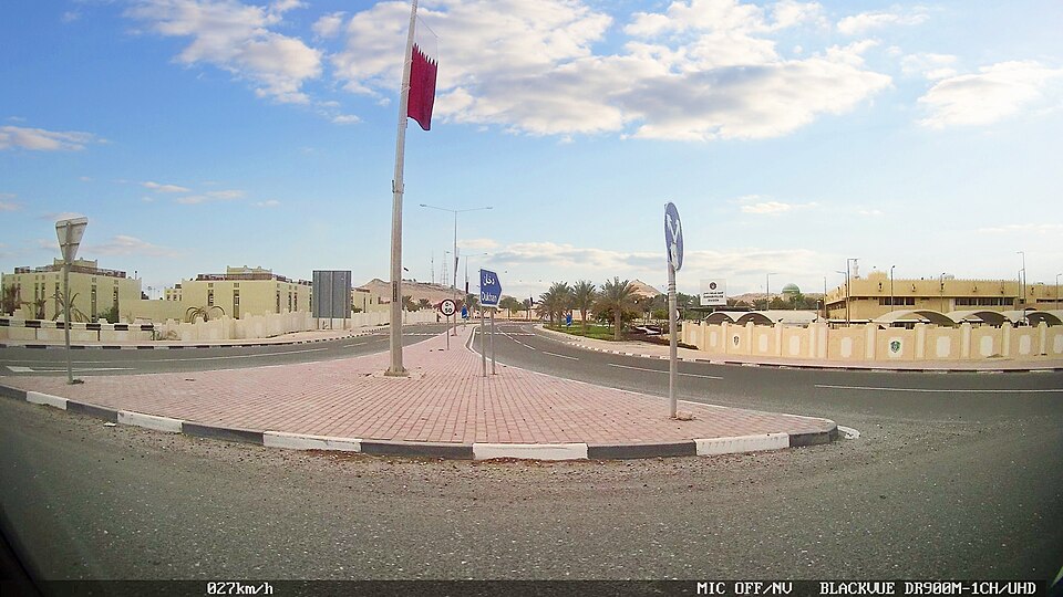 Dukhan — local market for custom e-commerce platforms
