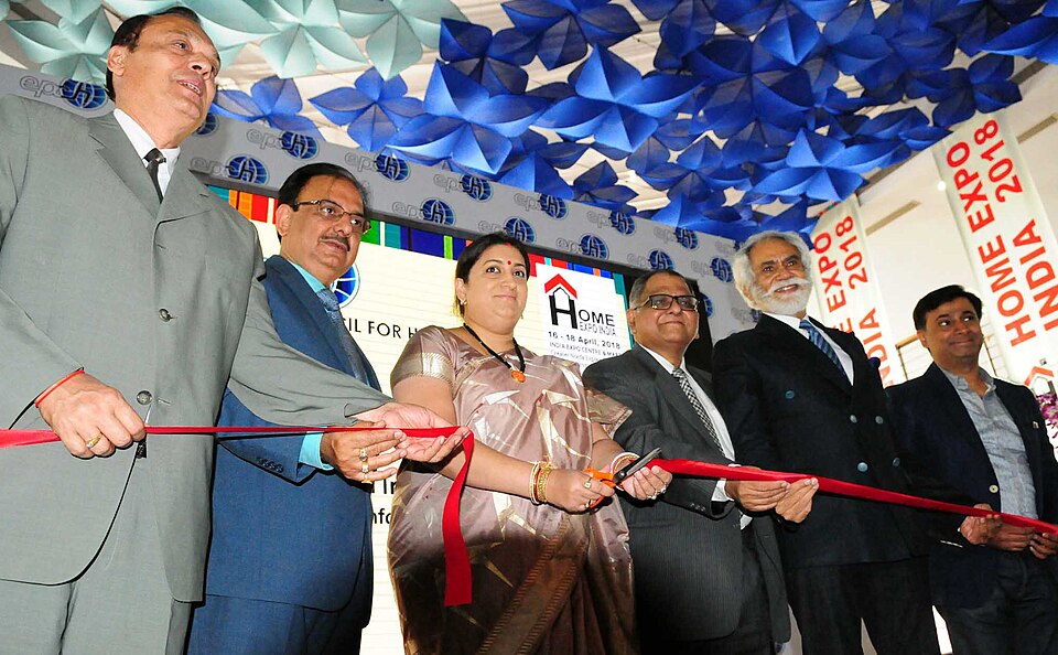Greater Noida — local market for international and multi-region stores