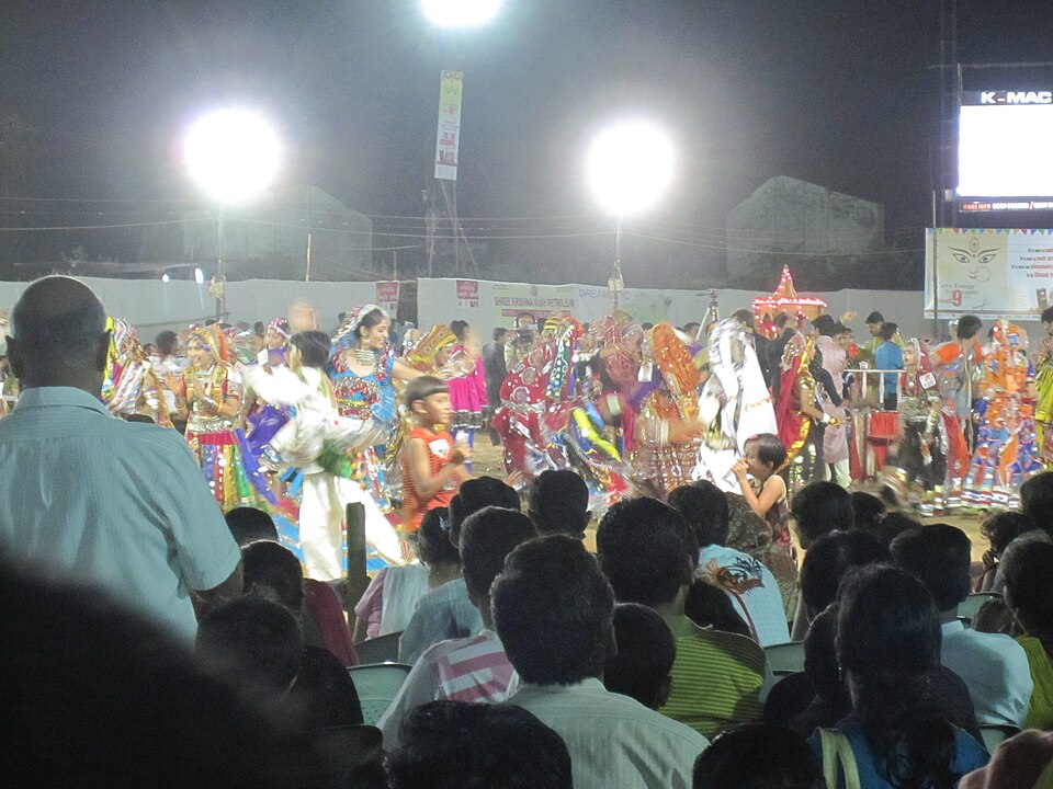 Bhuj — local market for subscription and membership platforms