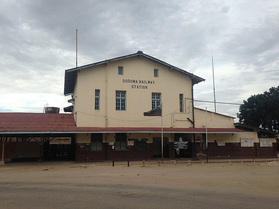 Dodoma — manufacturer and distributor portals for local businesses
