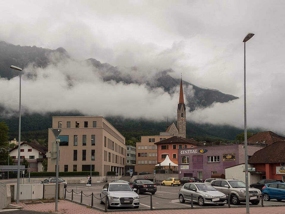 Schaan — local market for online stores