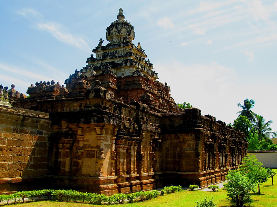 Kanchipuram — local market for online stores