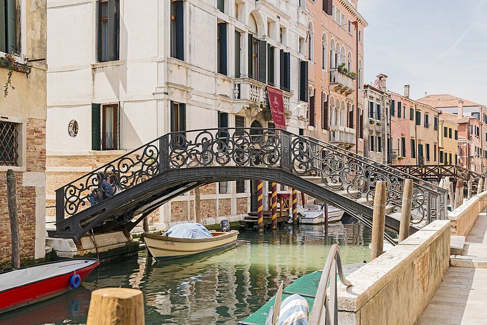 Venice — service booking platforms for local businesses