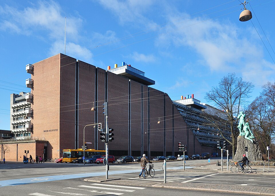 Copenhagen — manufacturer and distributor portals for local businesses
