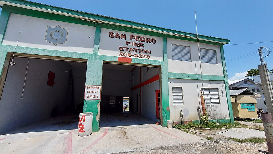 San Pedro — local market for B2B and wholesale portals