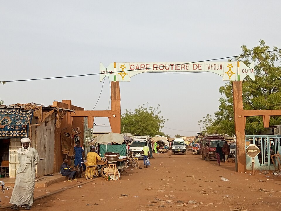 Tahoua — local market for online stores