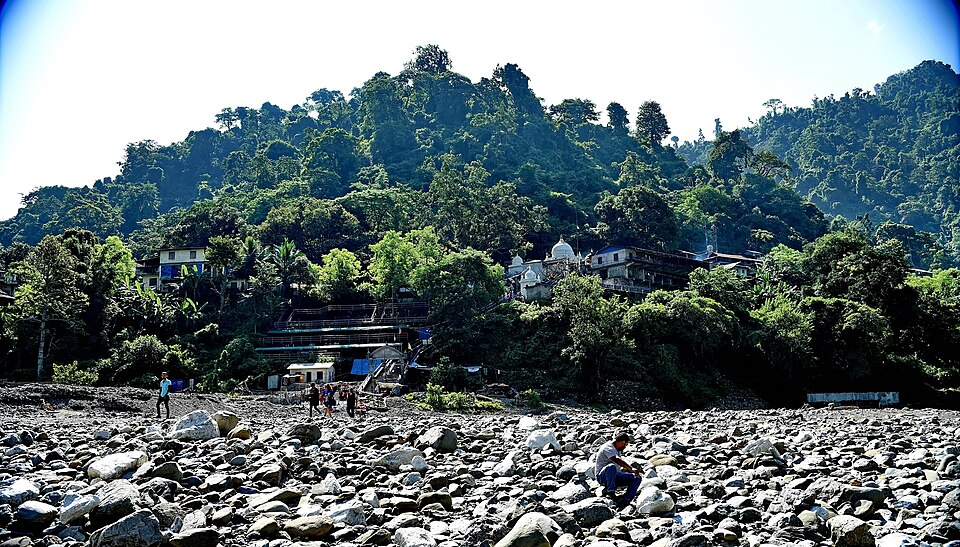 Dharan — local market for international and multi-region stores