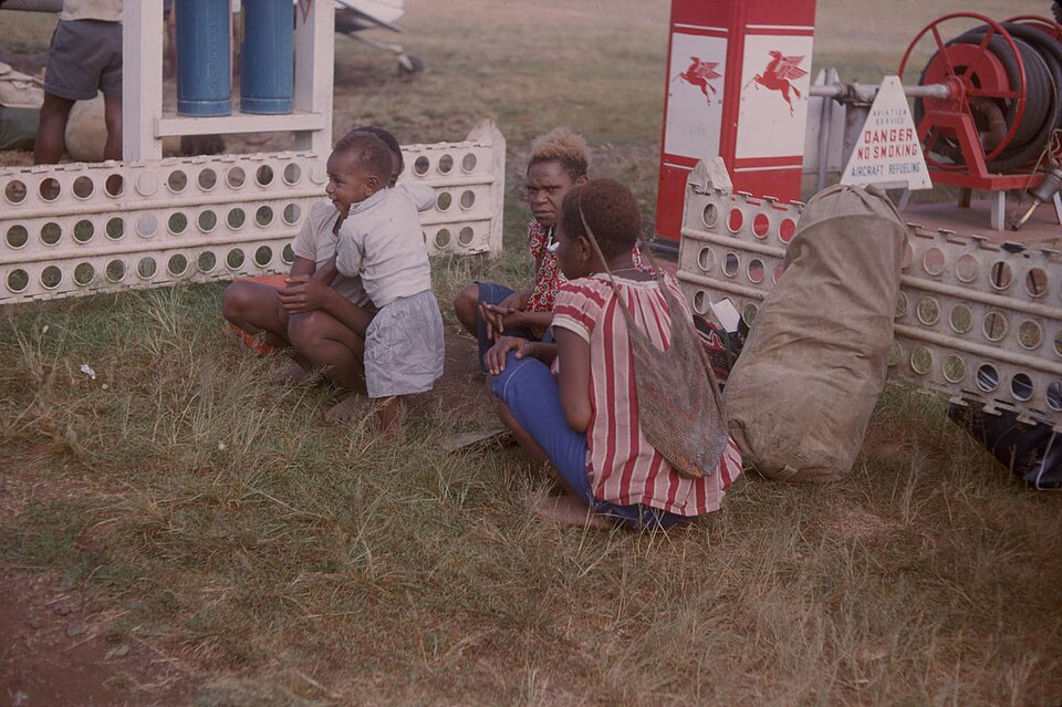 Papua New Guinea — local market for international and multi-region stores