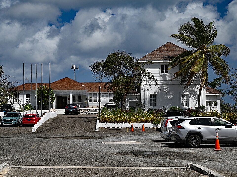 Nassau — local market for service booking platforms