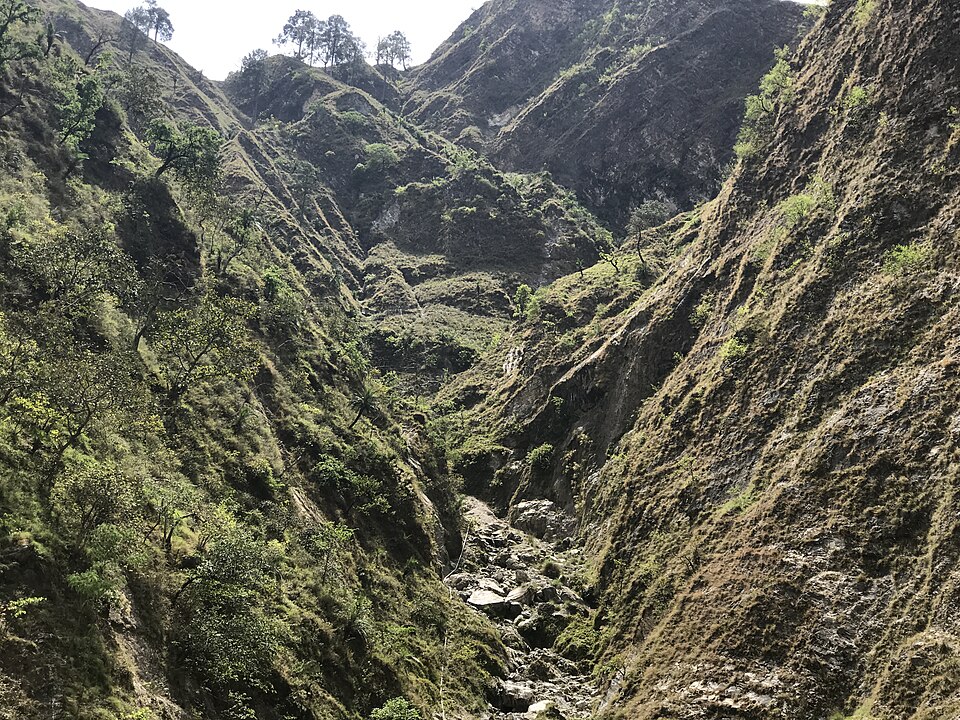 Reasi — local market for B2B and wholesale portals