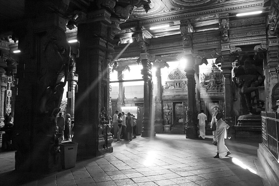 Madurai — local market for mobile commerce apps