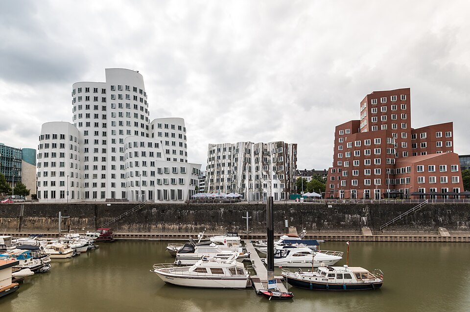Düsseldorf — service booking platforms for local businesses