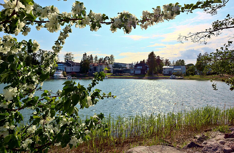 Espoo — manufacturer and distributor portals for local businesses