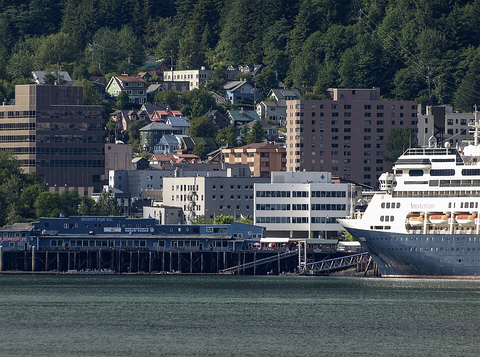 Juneau — multi-vendor marketplaces for local businesses