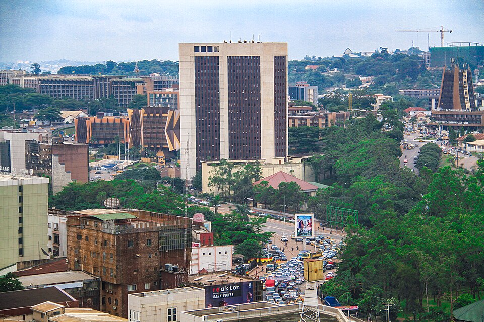 Yaoundé — custom e-commerce platforms for local businesses