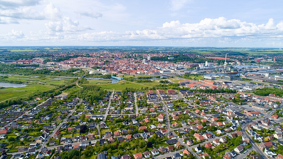 Randers — local market for service booking platforms