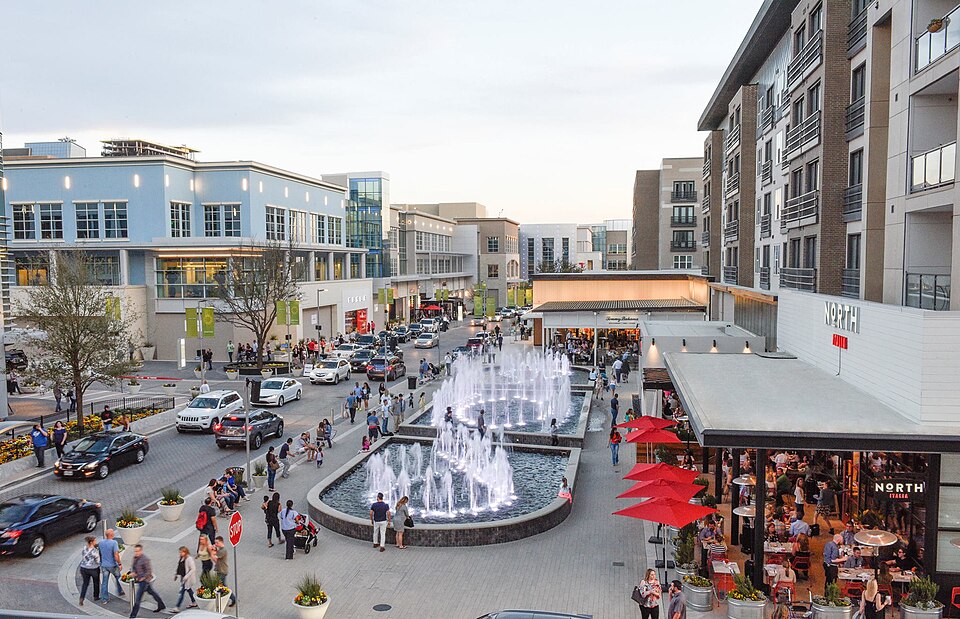 Plano — local market for online stores