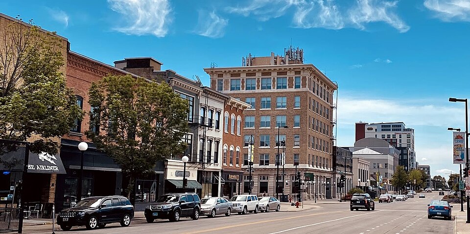 Iowa City — local market for online stores