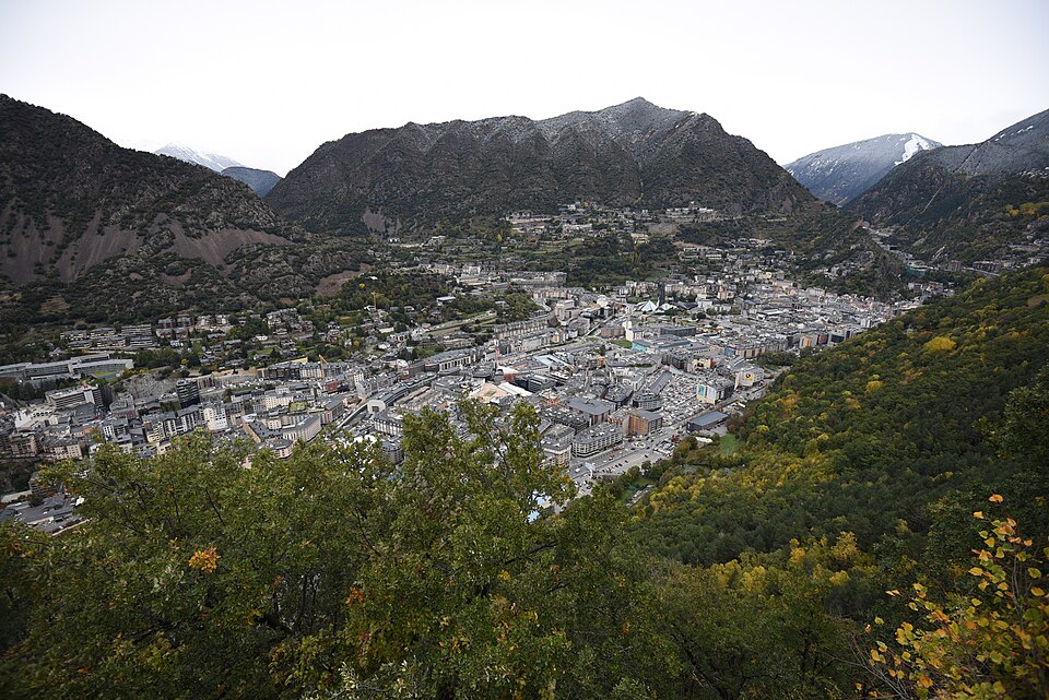 Andorra la Vella — online stores for local businesses
