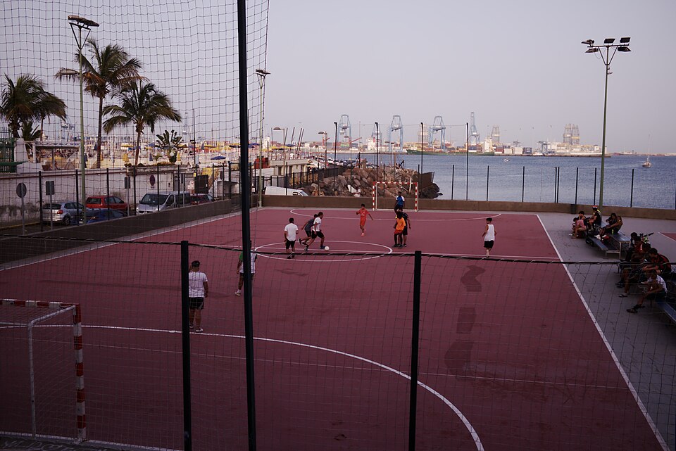 Las Palmas de Gran Canaria — B2B and wholesale portals for local businesses