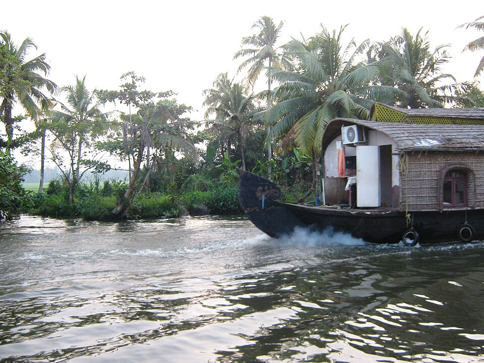 Alappuzha — service booking platforms for local businesses
