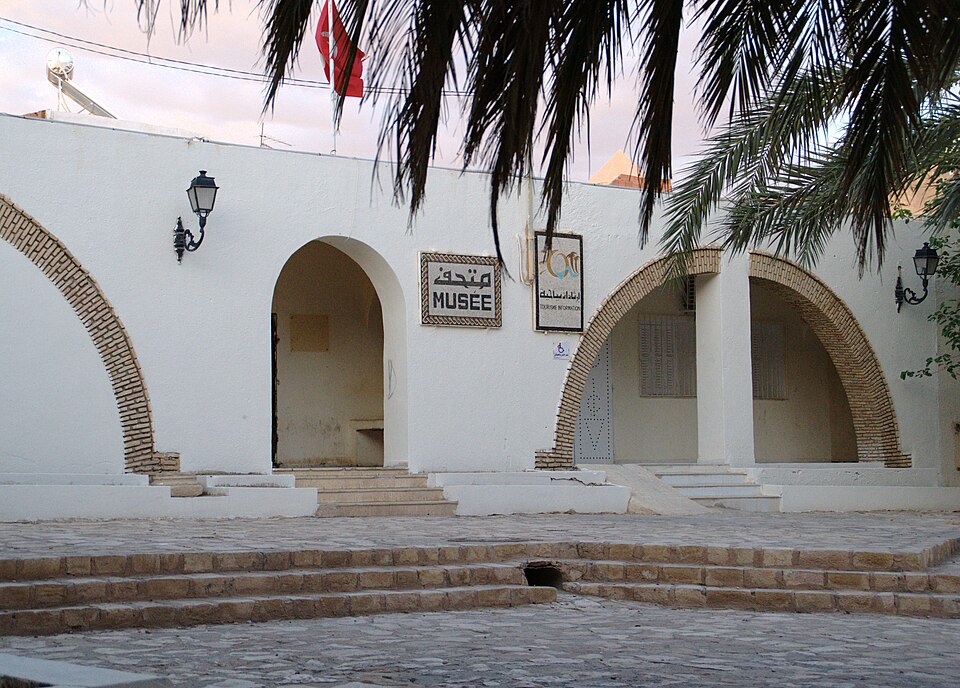 Gafsa — local market for B2B and wholesale portals