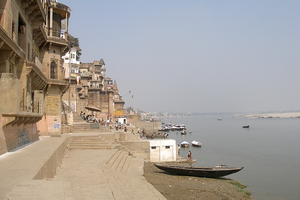 Varanasi — international and multi-region stores for local businesses