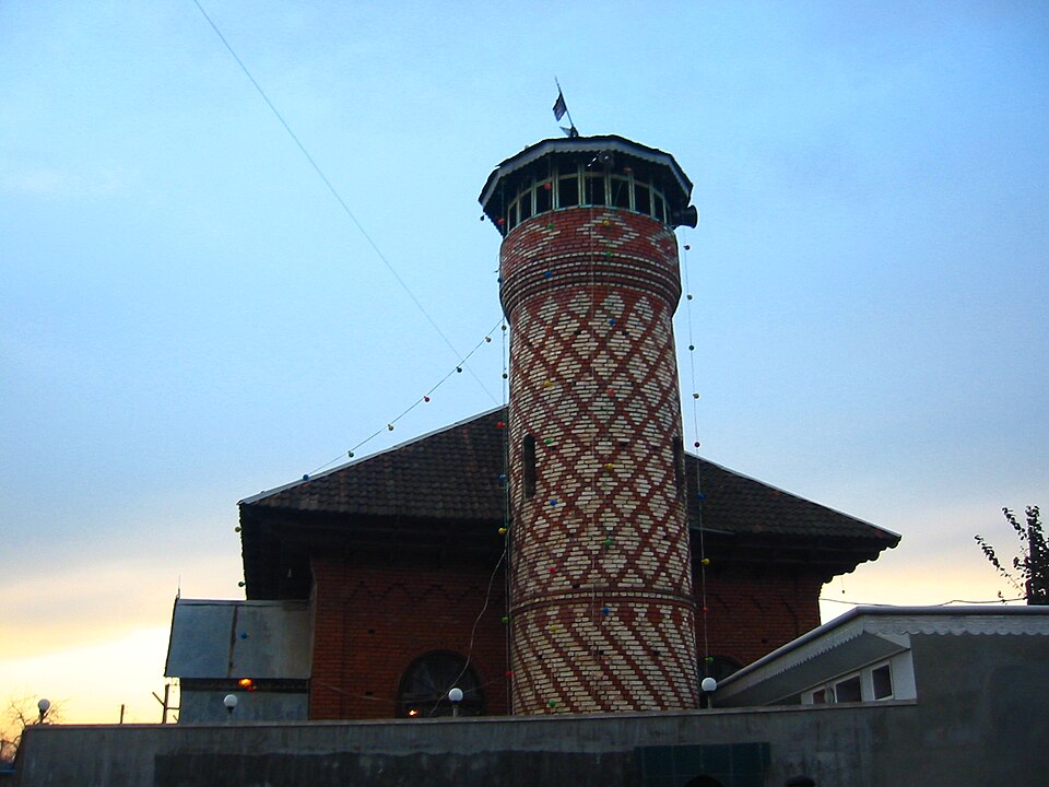 Lankaran — local market for manufacturer and distributor portals