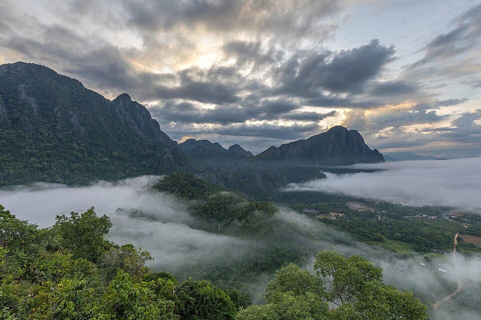 Vang Vieng — online stores for local businesses
